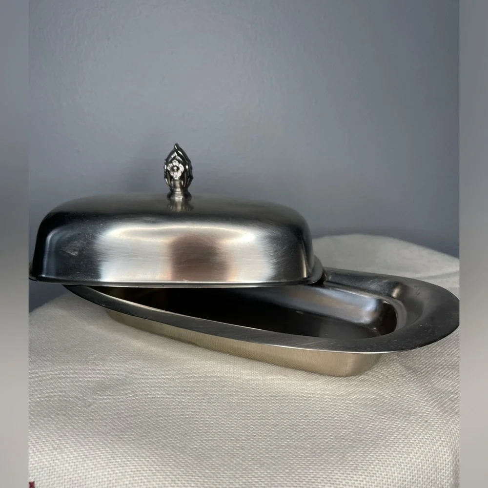 Antique FB ROGERS Silver plated Butter dish Elegant Patterned